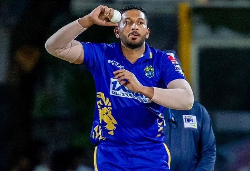 Shahrukh Khan in action for Lyca Kovai Kings (Image Courtesy: Twitter/TNPL)